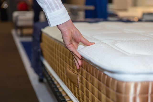 3 TIPS TO HELP YOU PICK THE RIGHT MATTRESS